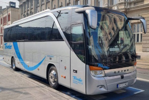 Autobus Traveler 49+3