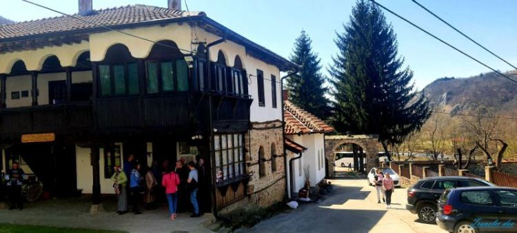Pokloničko putovanje Niškoj eparhiji